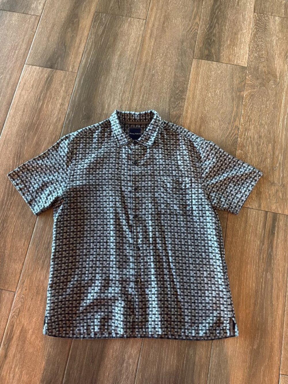 Tommy Bahama men's silk/cotton geometric pattern short sleeve shirt size XL